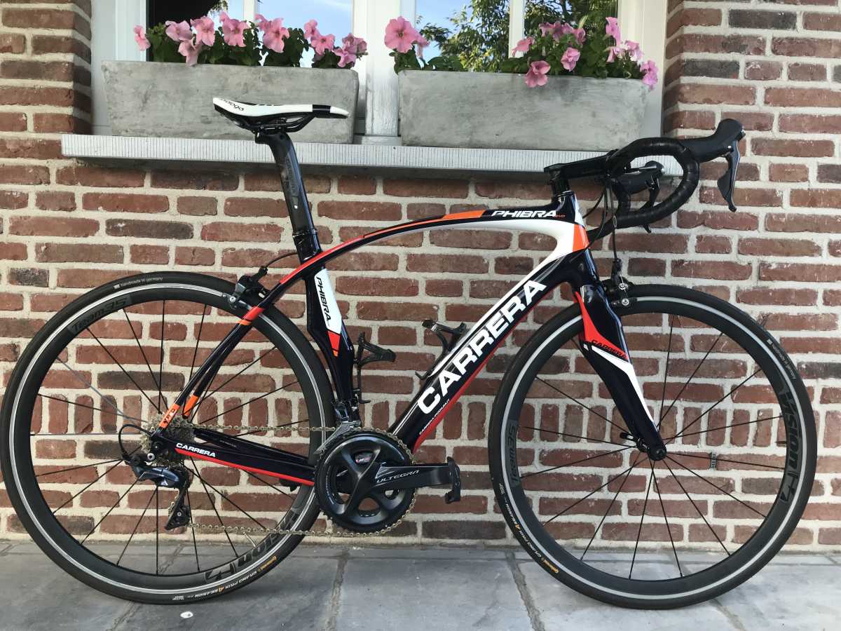 Mooie Racefiets Carrera te koop. Bieden vanaf € 1.550,-.