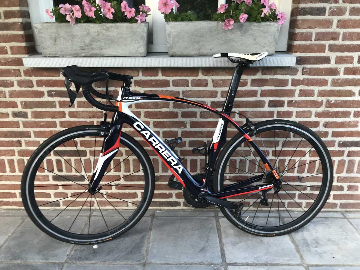 Mooie Racefiets Carrera te koop. Bieden vanaf € 1.550,-.