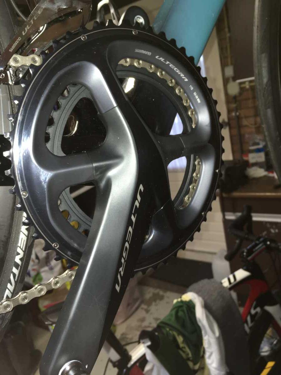 Shimano DI2 ultegra mix disc brakes flat of postmount