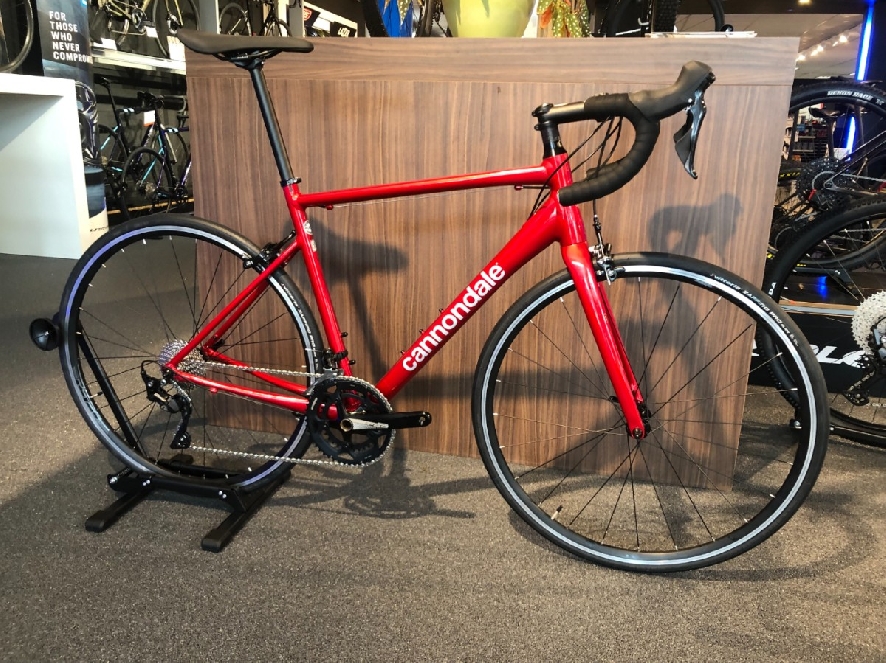 CANNONDALE CAAD Optimo 1 Maat 56, Candy Red