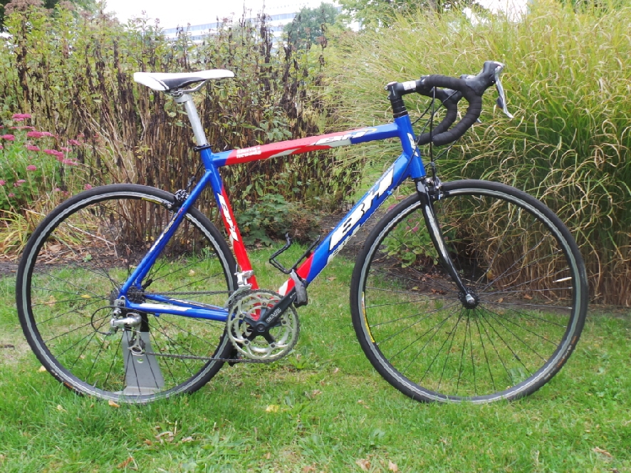 BH Bikes Vierra, blauw rood