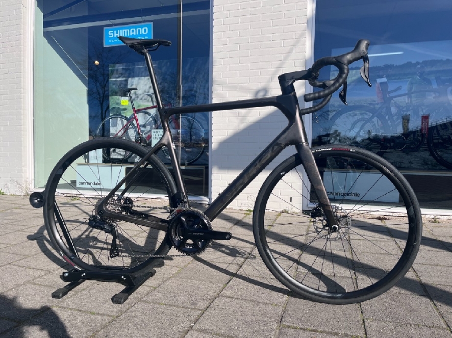 Orbea Orca M30iTEAM, Cosmic Carbon View