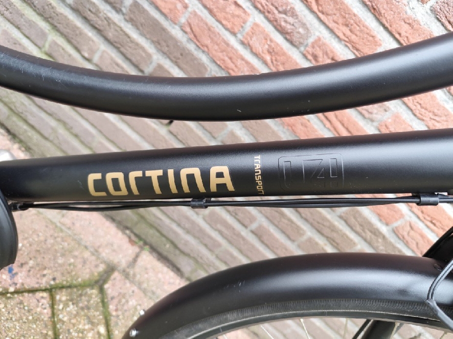 Cortina U4 Transport regular Dames Black 57cm